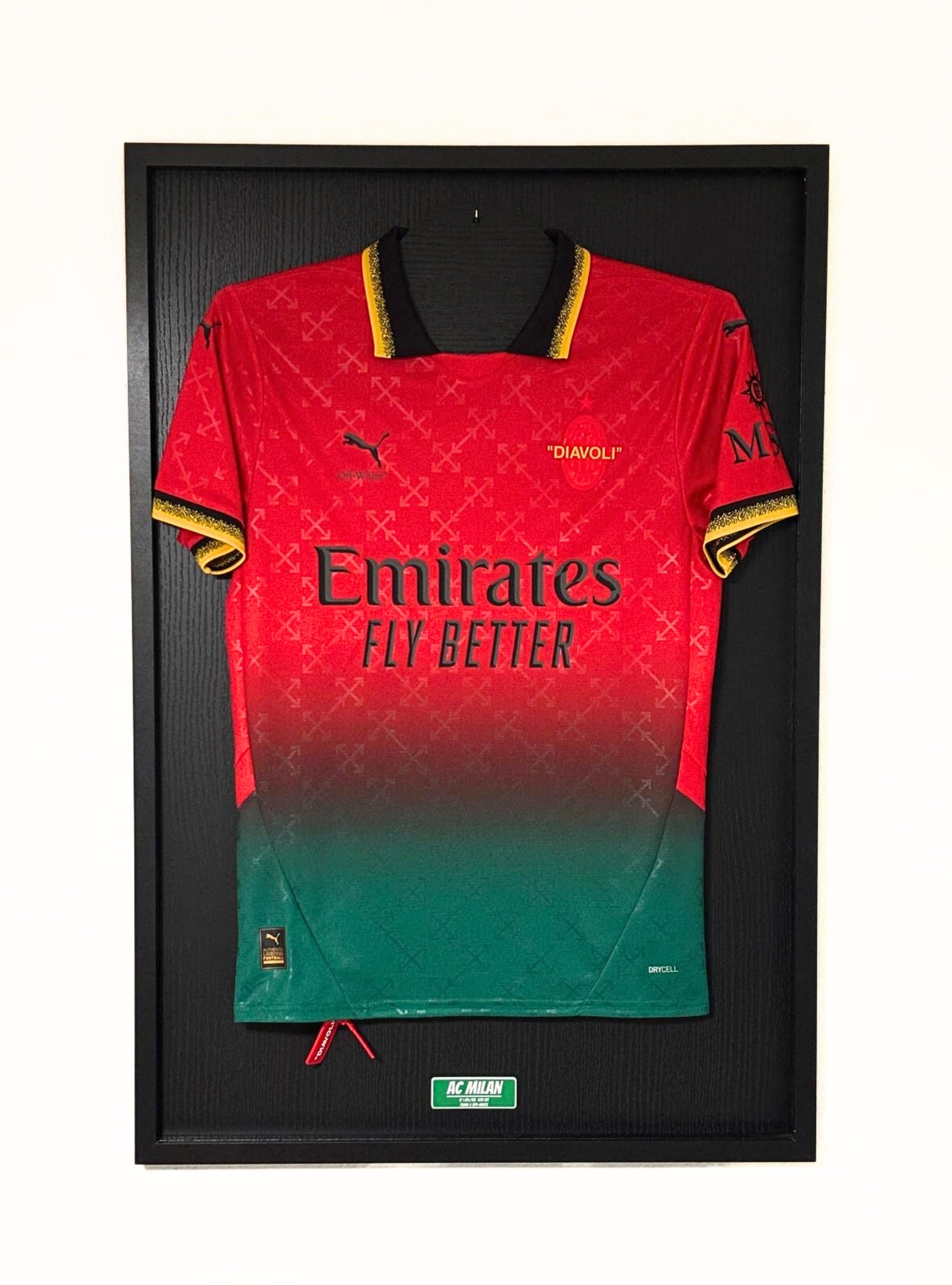 HIP MY WALL Fußball-Rahmen | AC Milan Off-White Special Edition Trikot