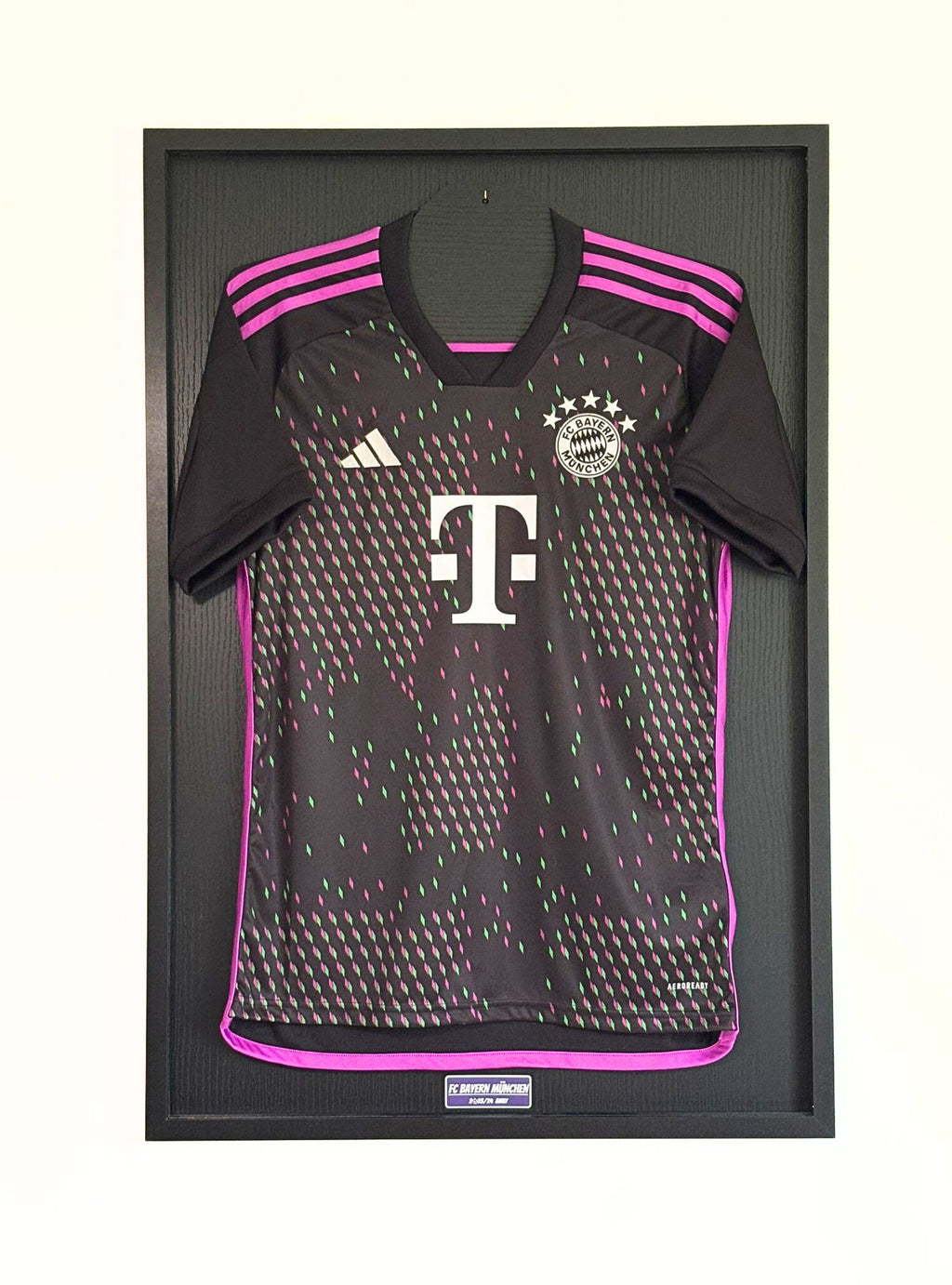 HIP MY WALL Fußball-Rahmen | FC Bayern München Away Trikot 2023/24