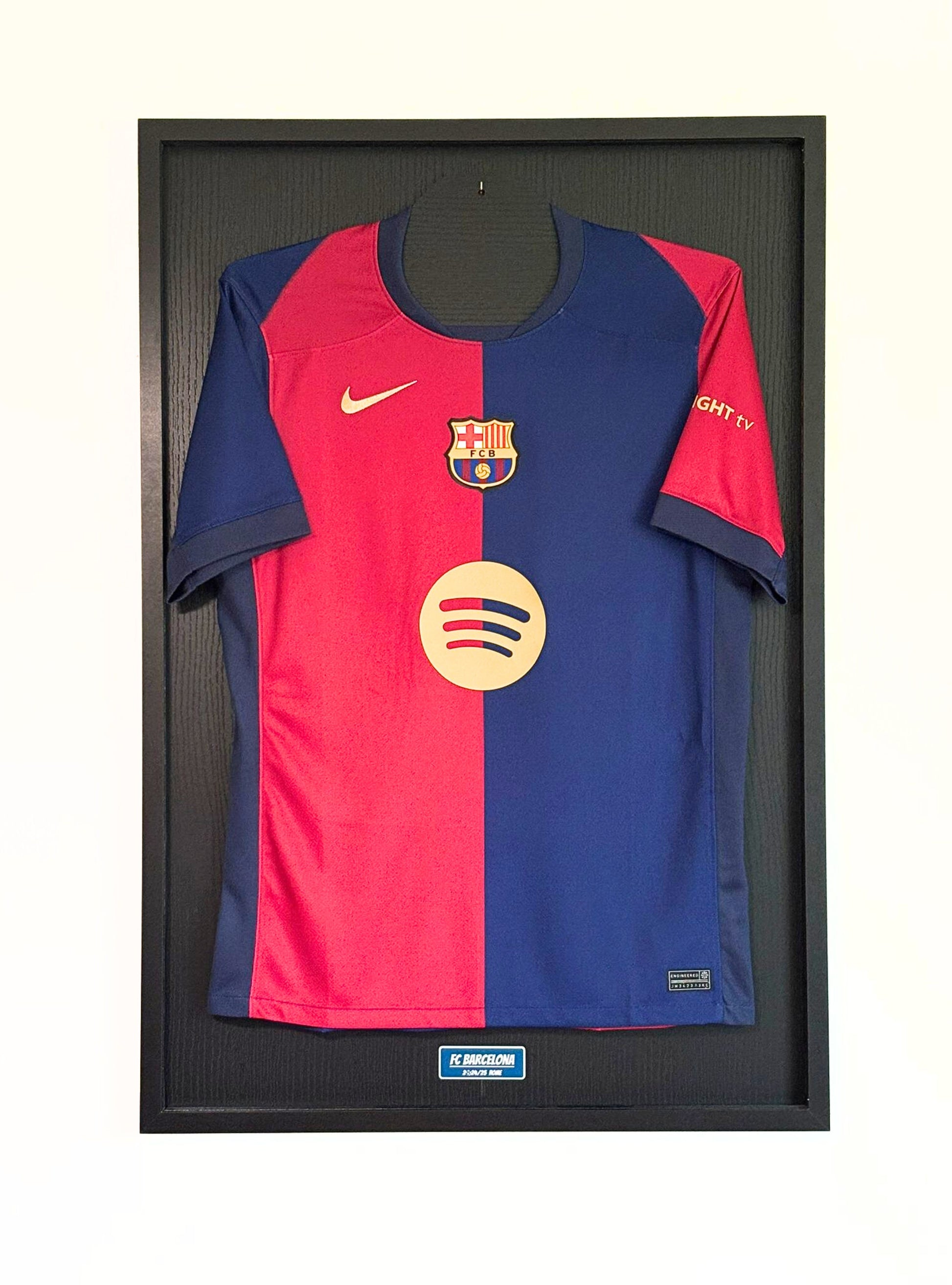 HIP MY WALL Fußball-Rahmen | FC Barcelona Home Trikot 2024/25