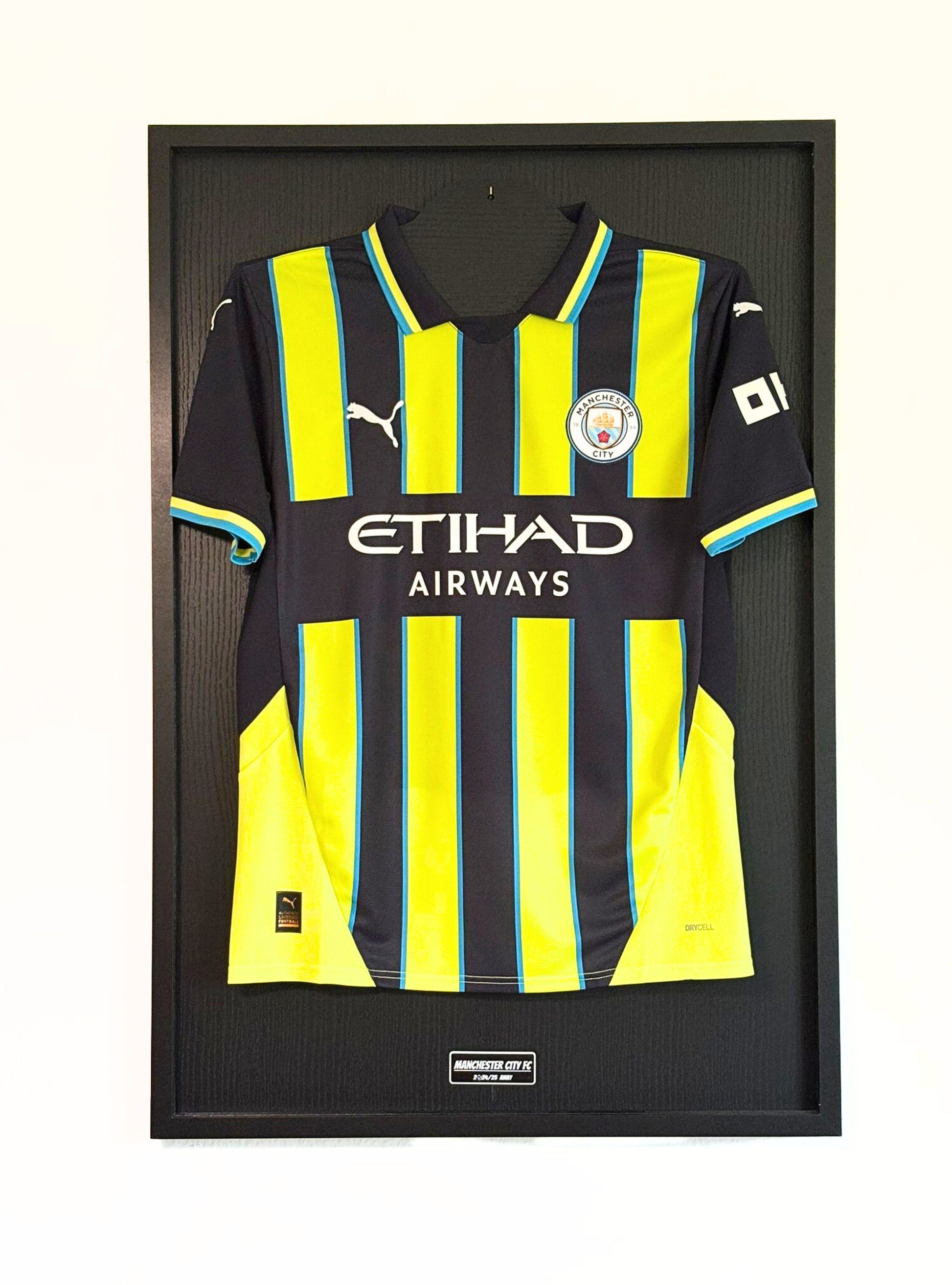 HIP MY WALL Fußball-Rahmen | Manchester City Auswärtstrikot 2024/25